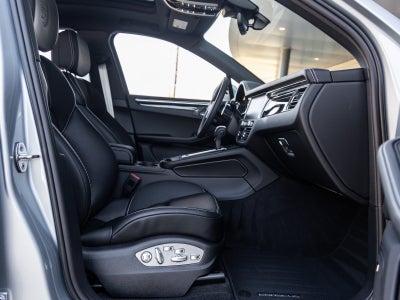 2026 Porsche Macan Macan S