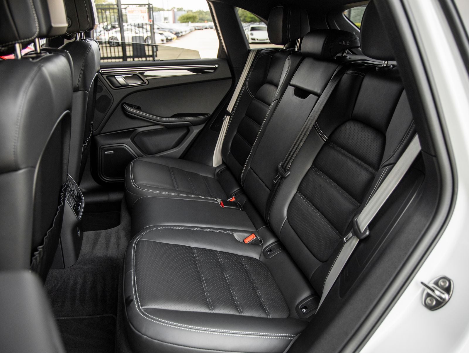 2026 Porsche Macan Macan S