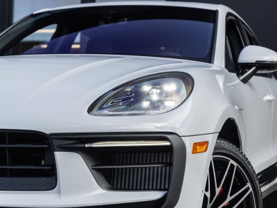 2026 Porsche Macan Macan S