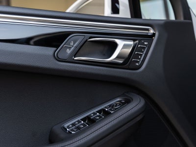2026 Porsche Macan Macan S