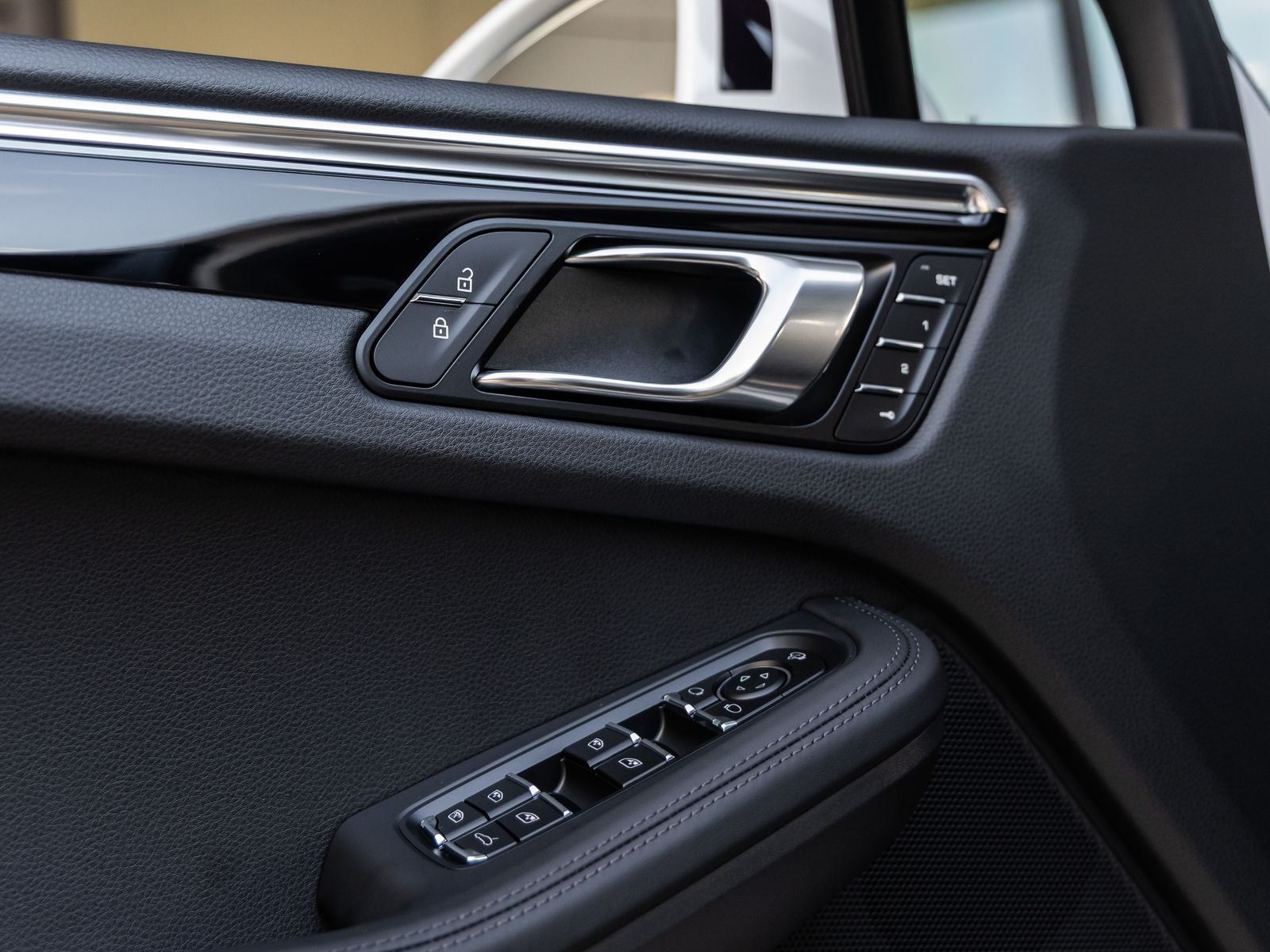 2026 Porsche Macan Macan S