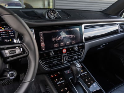 2026 Porsche Macan Macan S
