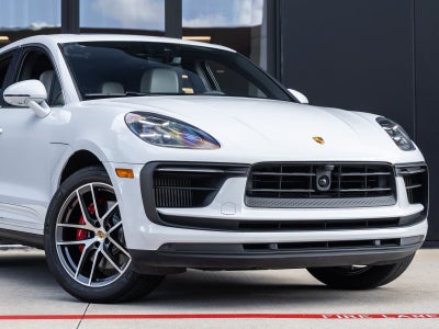 2022 Porsche Macan S