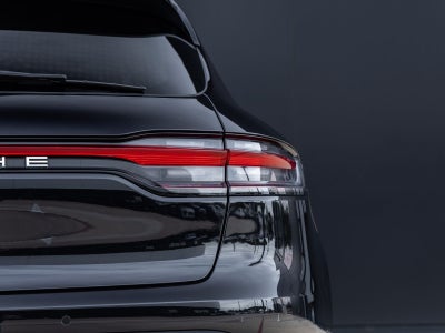 2022 Porsche Macan S