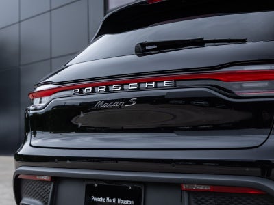 2022 Porsche Macan S