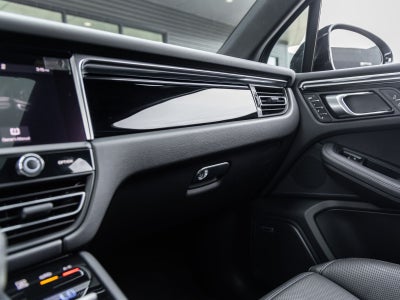 2022 Porsche Macan S