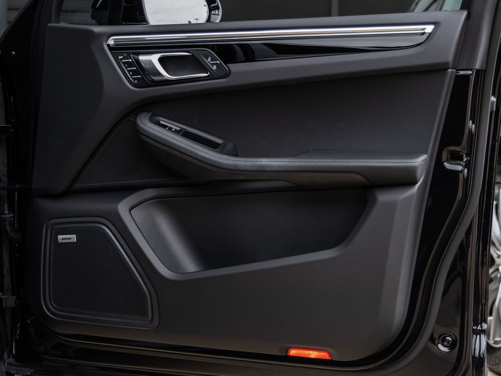 2022 Porsche Macan S