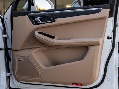 2026 Porsche Macan Macan S