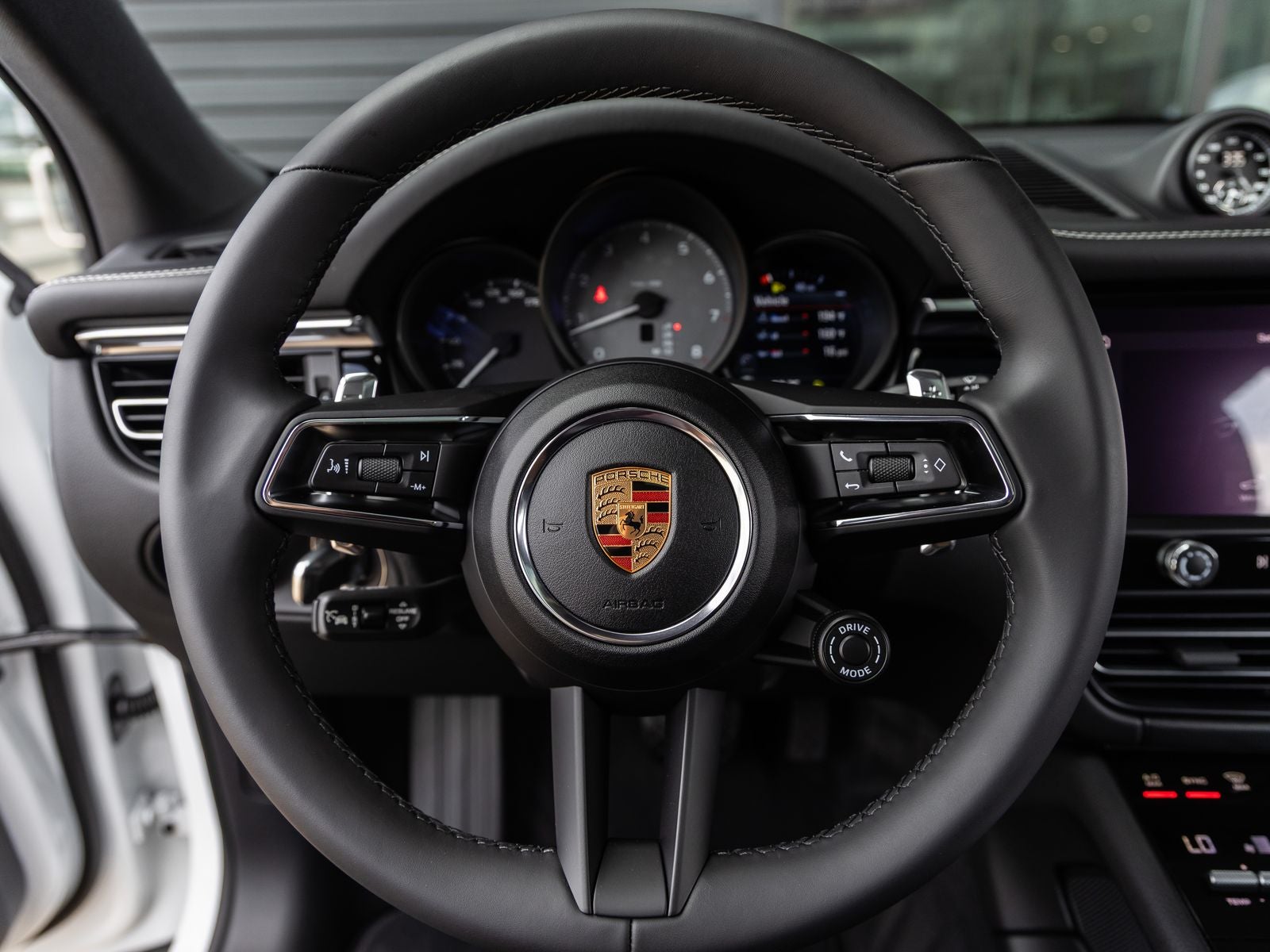 2026 Porsche Macan S