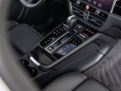 2026 Porsche Macan S