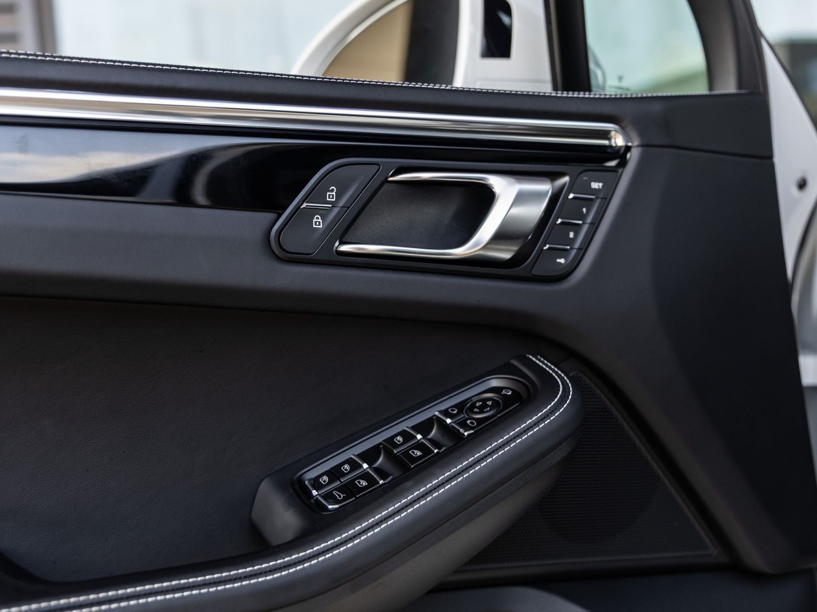 2026 Porsche Macan Macan S