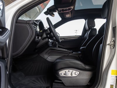 2026 Porsche Macan Macan S