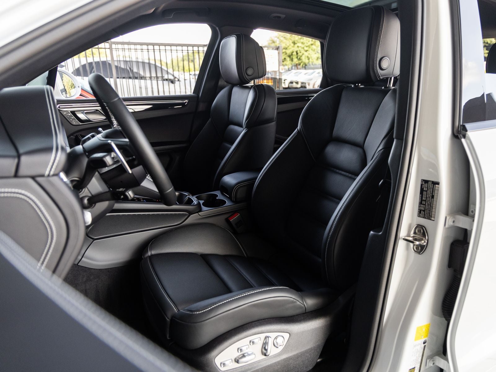 2026 Porsche Macan Macan S