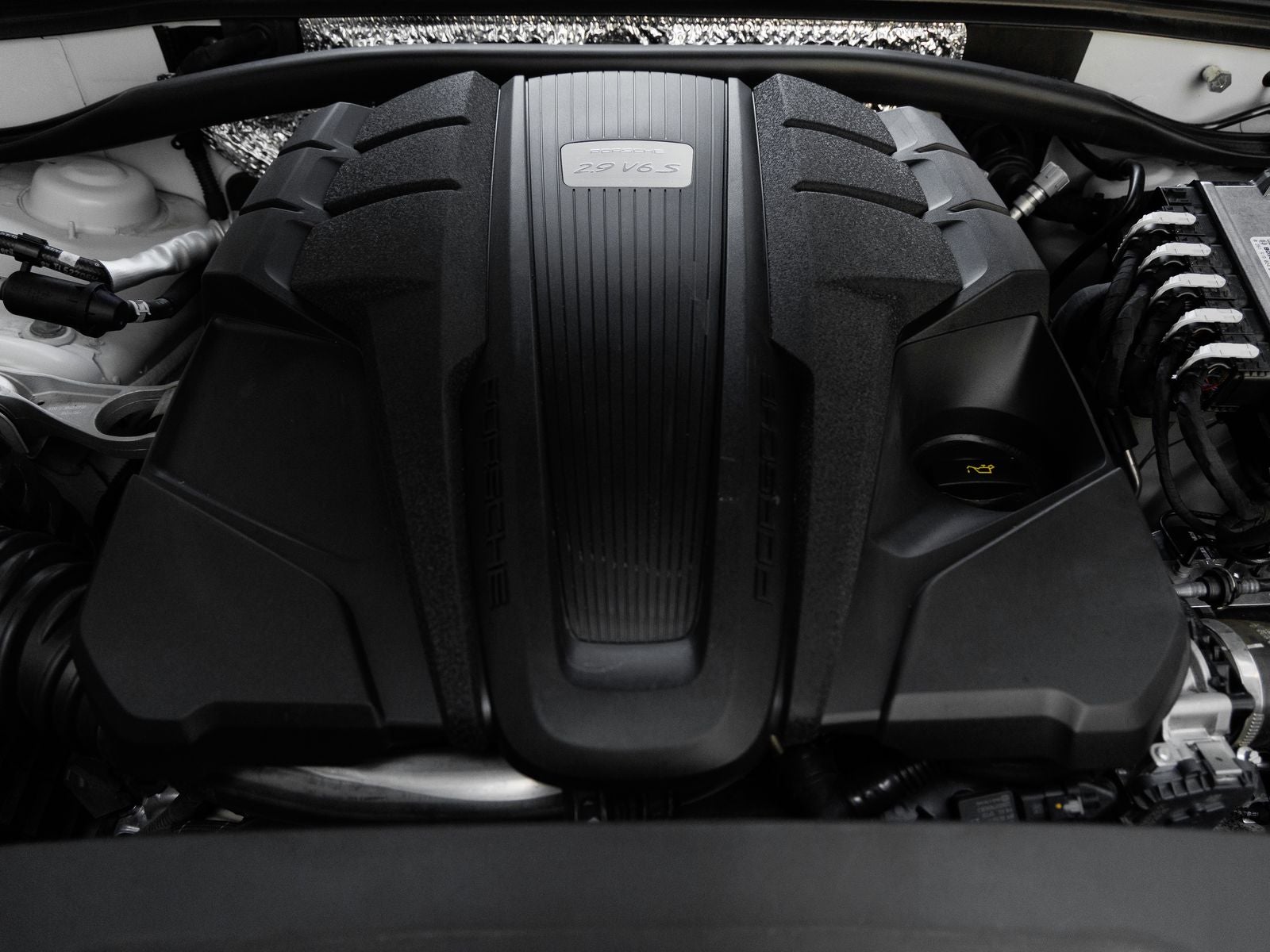 2022 Porsche Macan S