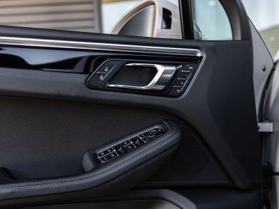 2024 Porsche Macan Macan S