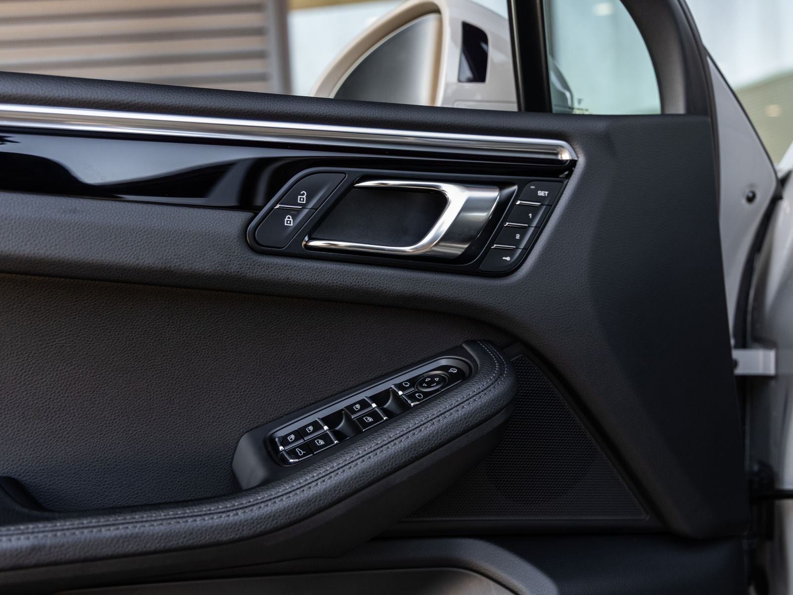 2024 Porsche Macan Macan S