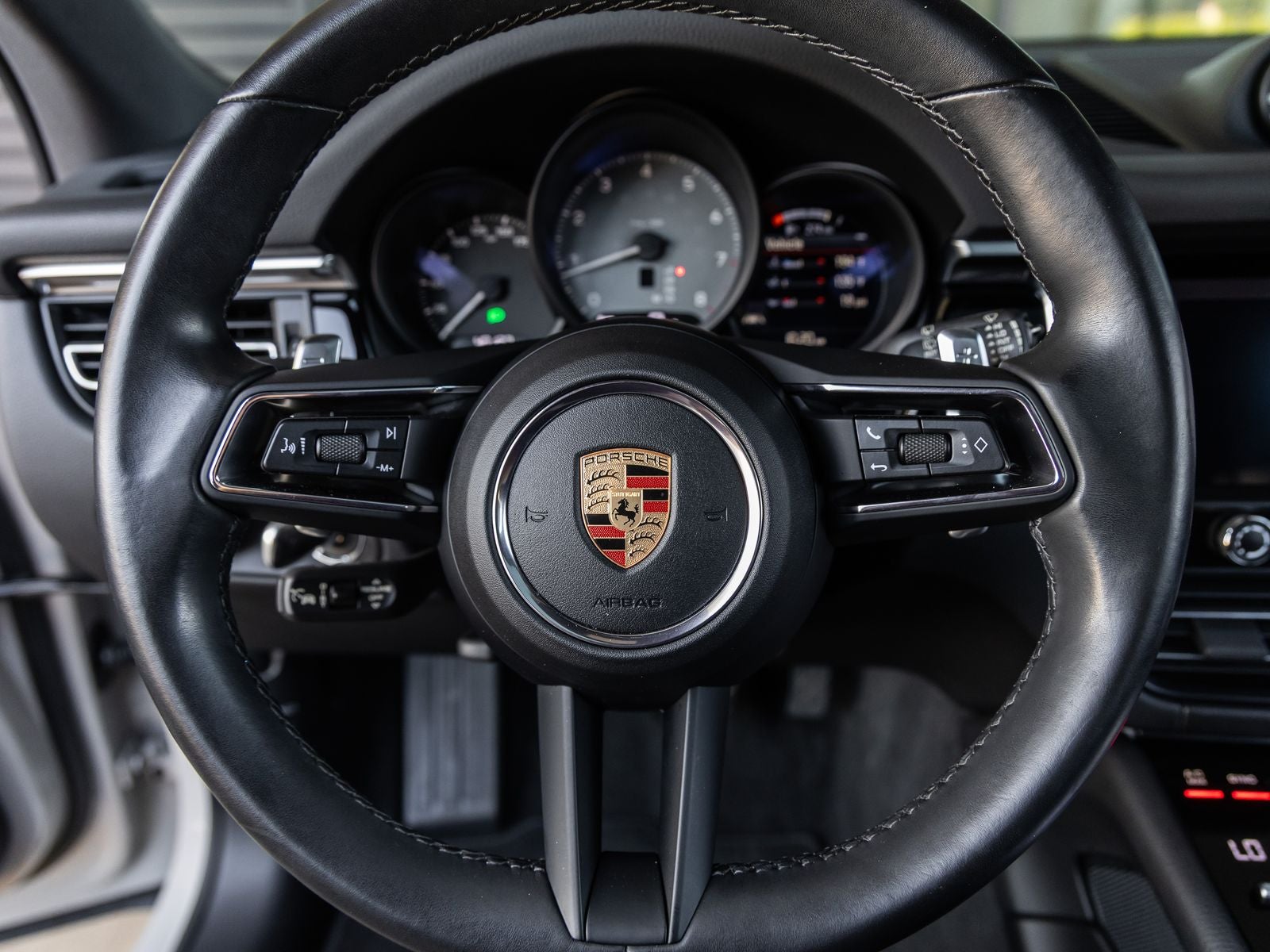 2024 Porsche Macan Macan S