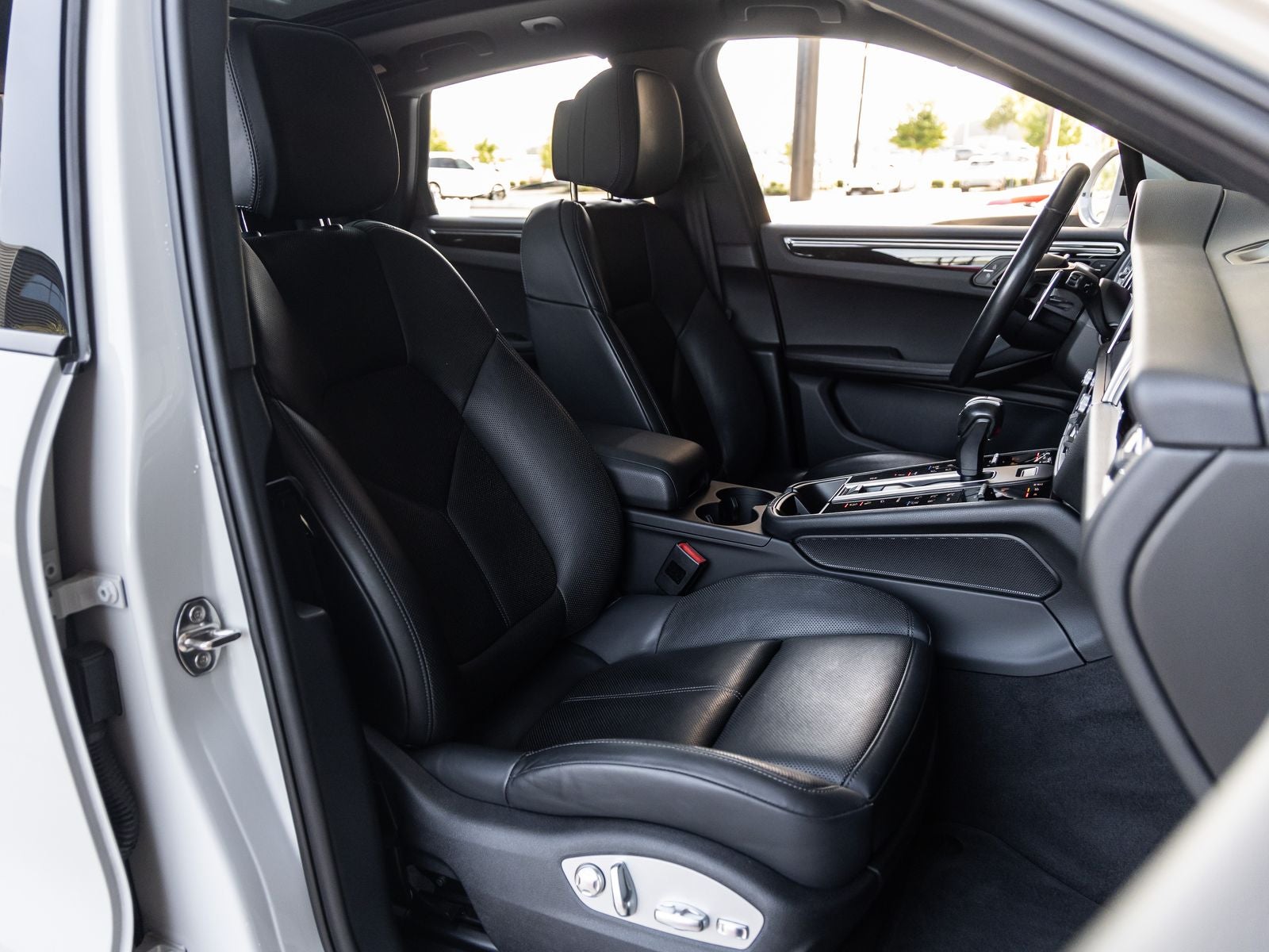 2024 Porsche Macan Macan S
