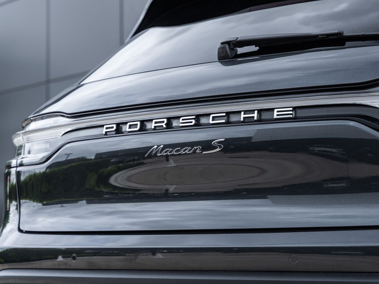 2024 Porsche Macan S
