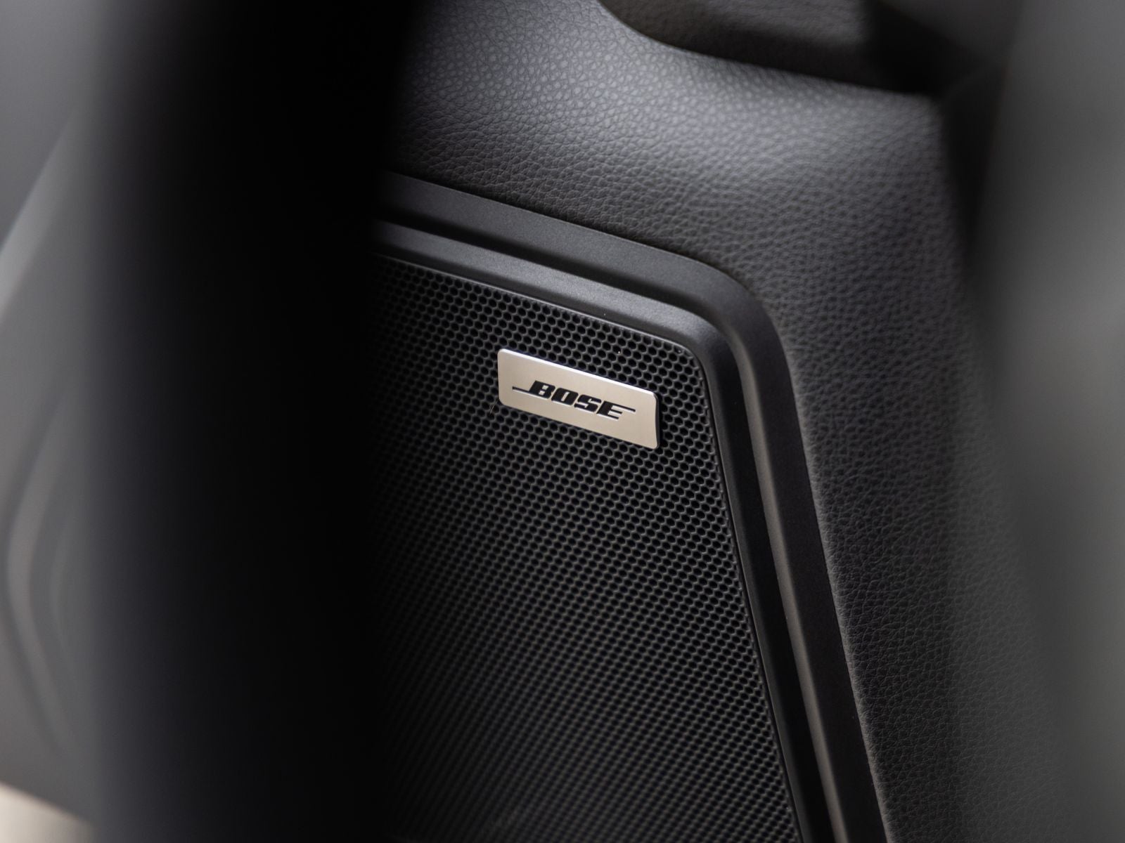 2024 Porsche Macan S