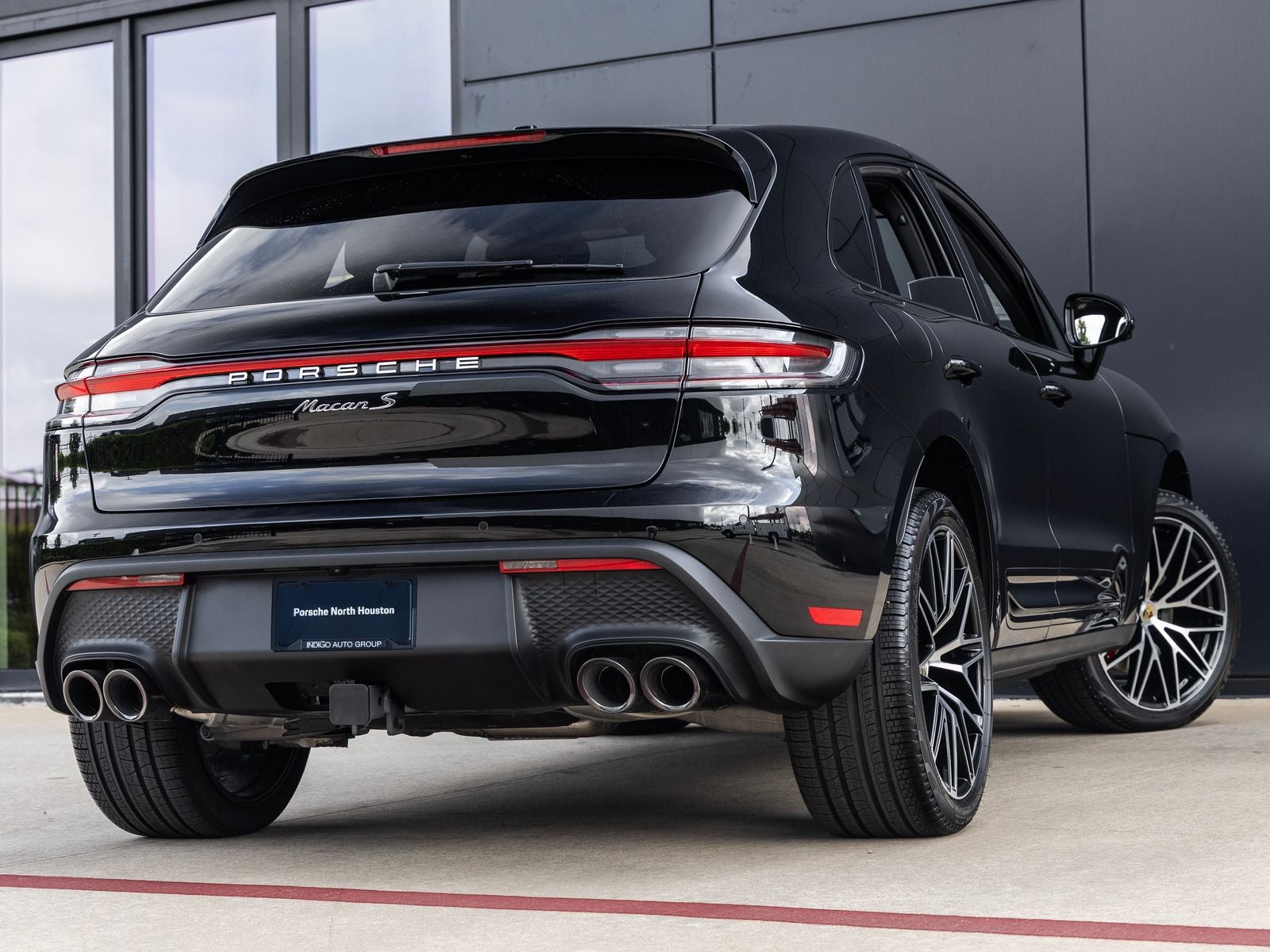 2025 Porsche Macan S