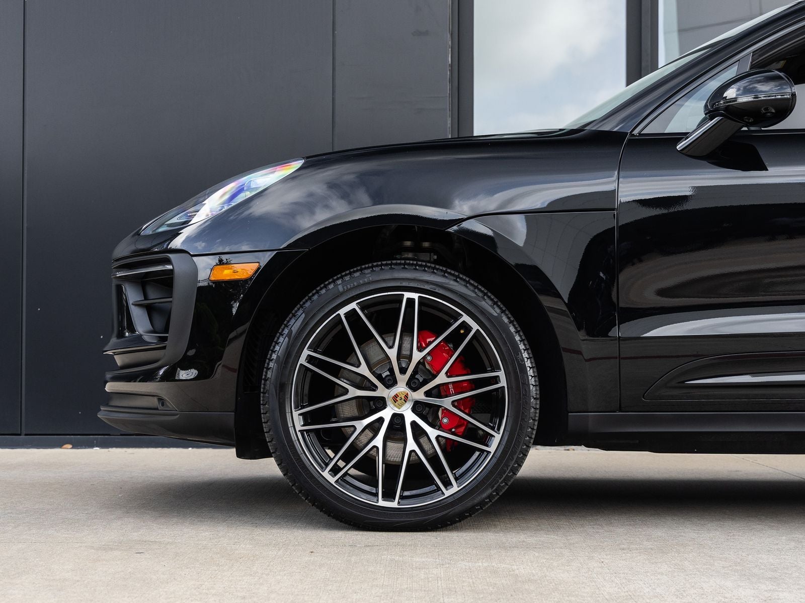 2025 Porsche Macan S