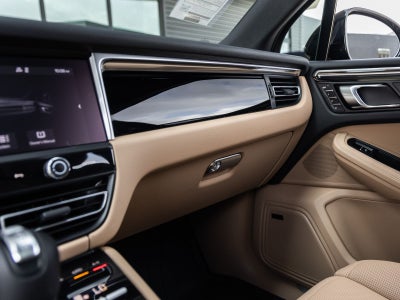 2025 Porsche Macan S