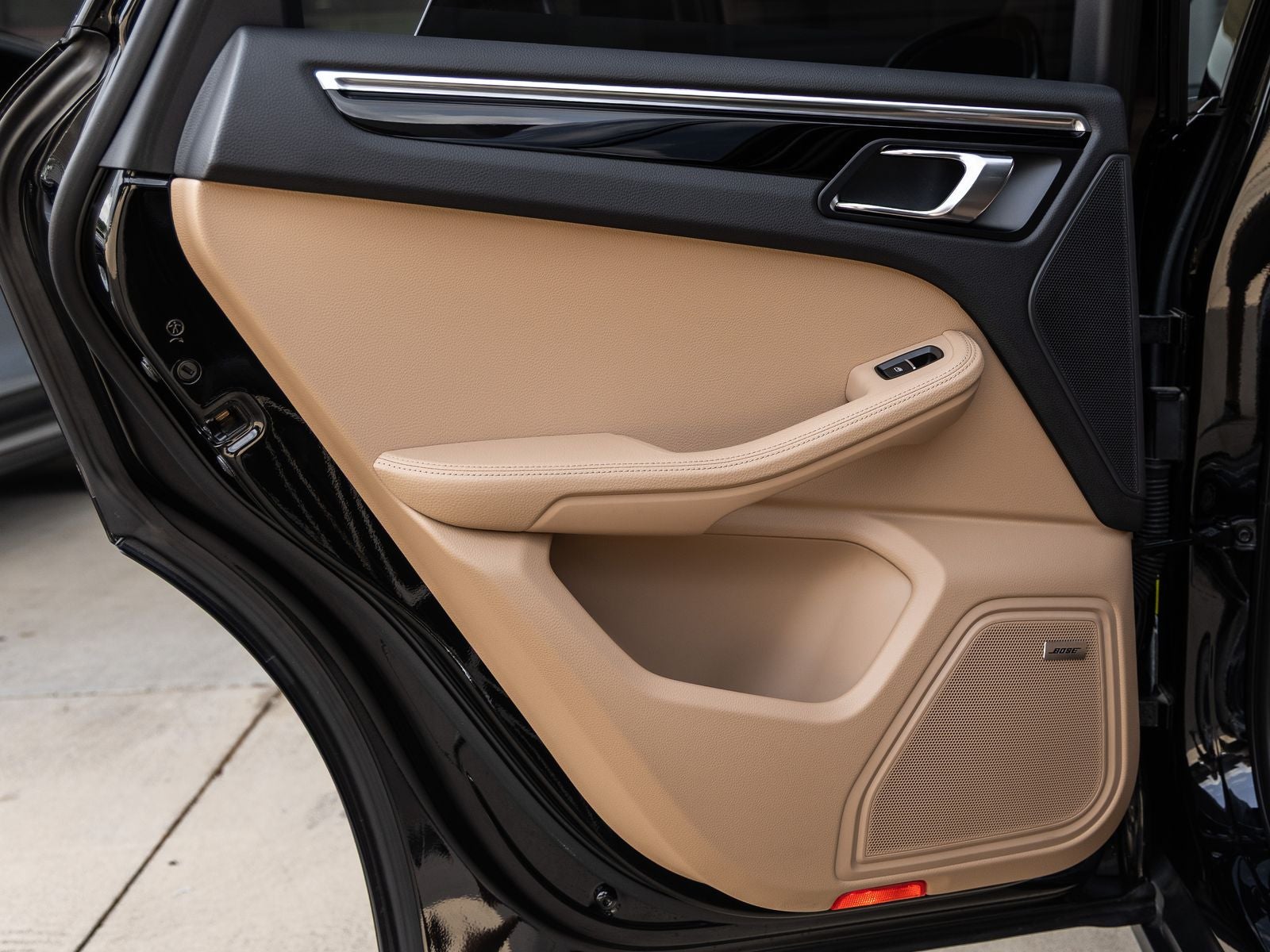 2025 Porsche Macan S