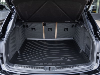 2025 Porsche Macan S