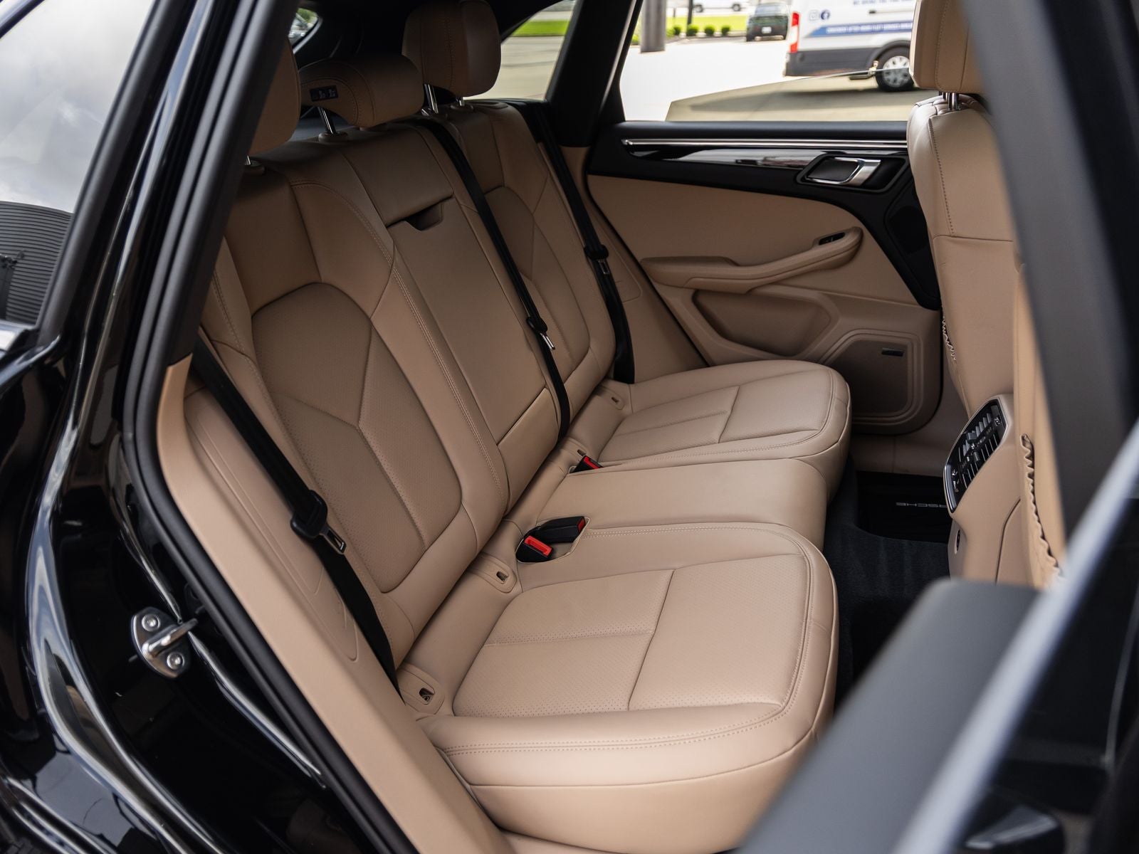 2025 Porsche Macan S