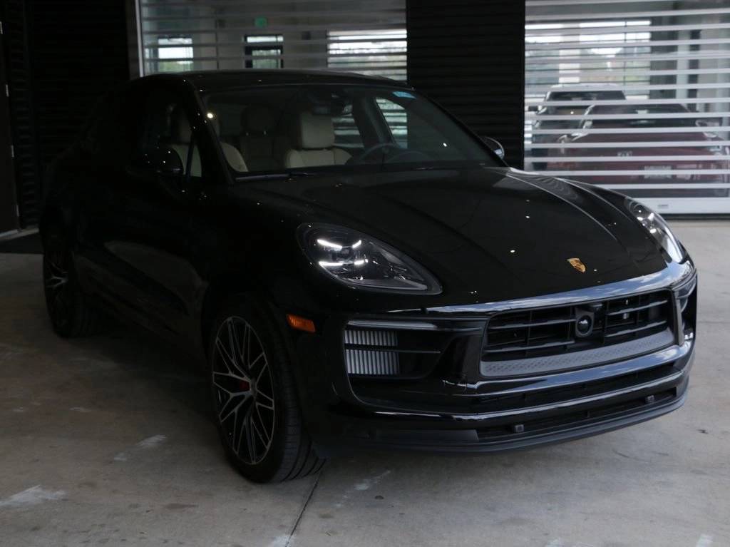 2025 Porsche Macan S