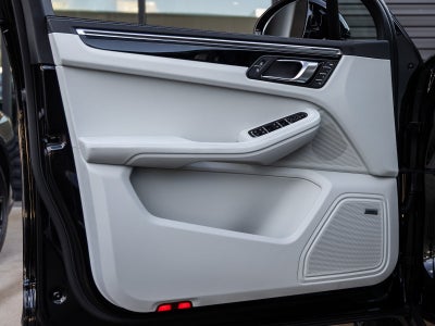 2026 Porsche Macan Macan S