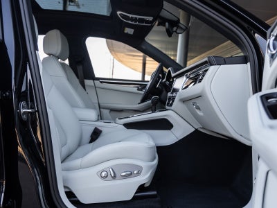 2026 Porsche Macan Macan S