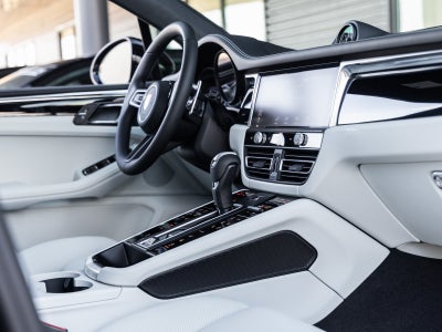 2026 Porsche Macan Macan S