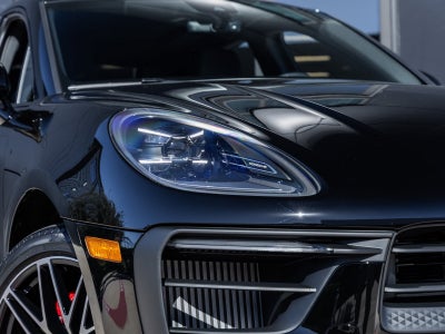 2026 Porsche Macan Macan S