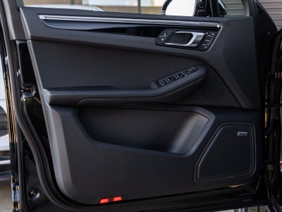 2026 Porsche Macan Macan S