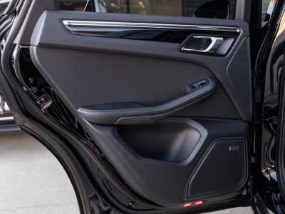 2026 Porsche Macan Macan S