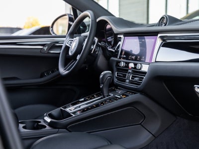 2026 Porsche Macan Macan S