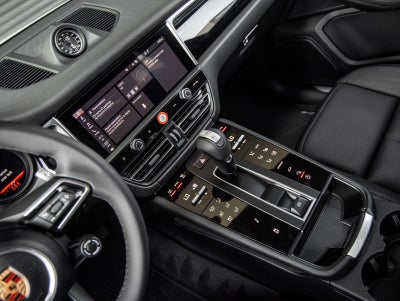 2026 Porsche Macan Macan S