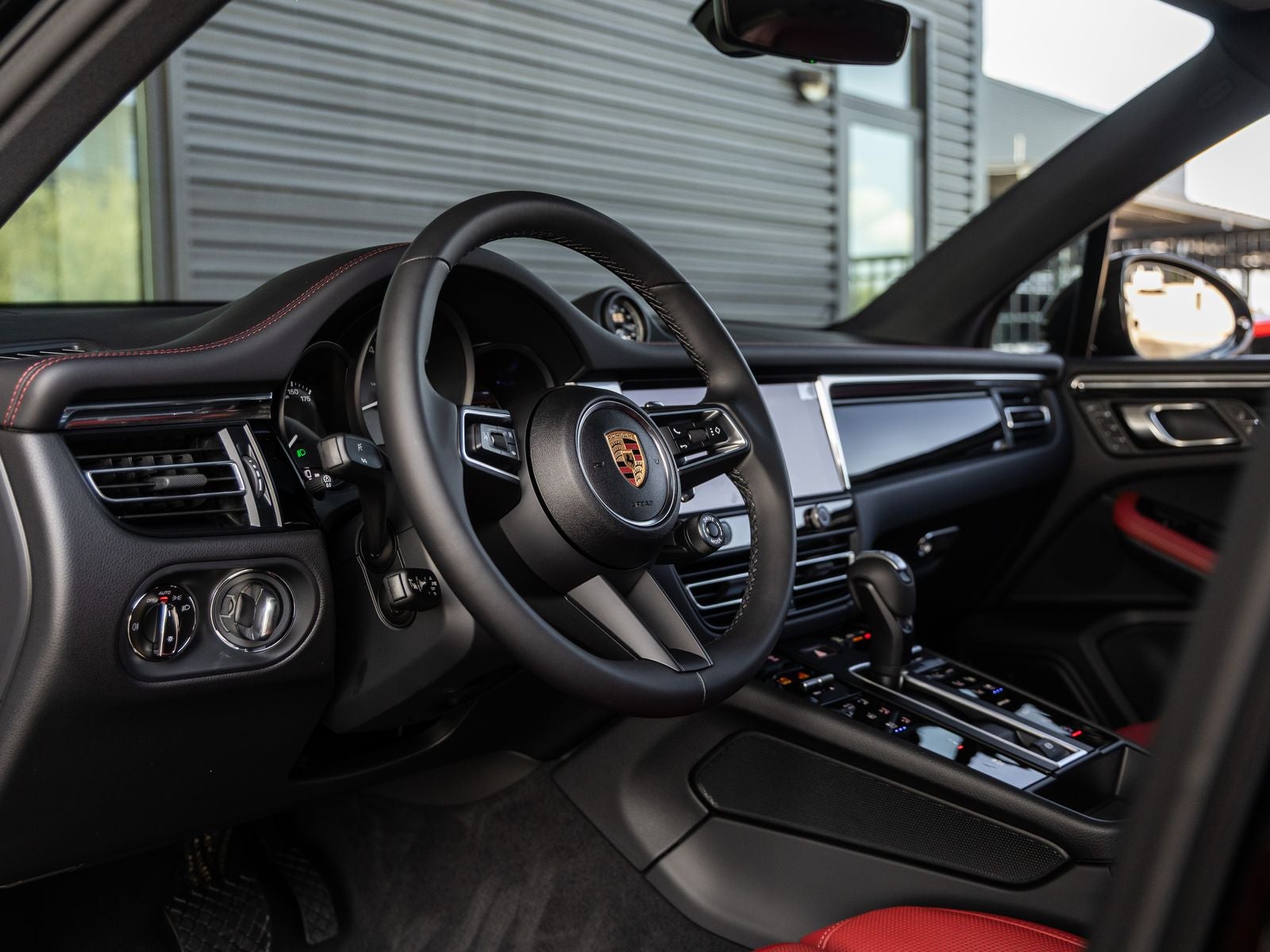 2026 Porsche Macan Macan S