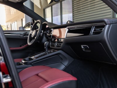 2026 Porsche Macan Macan S