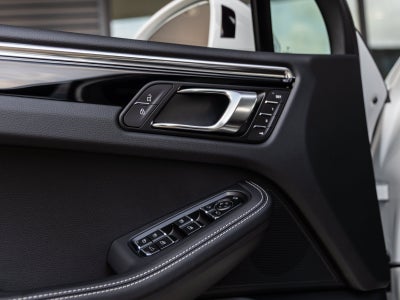 2026 Porsche Macan Macan S