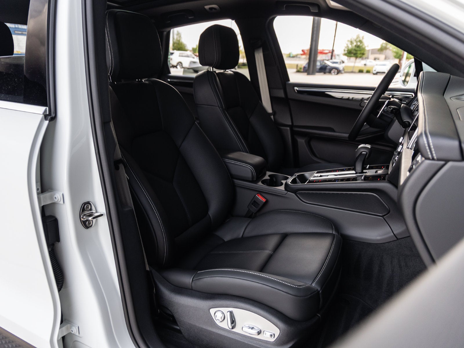 2026 Porsche Macan Macan S