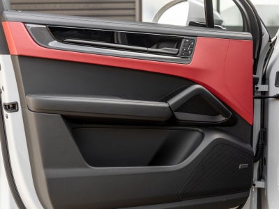 2026 Porsche Cayenne Cayenne GTS