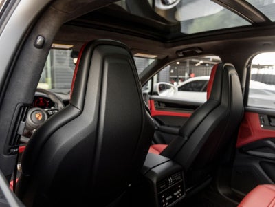 2026 Porsche Cayenne Cayenne GTS