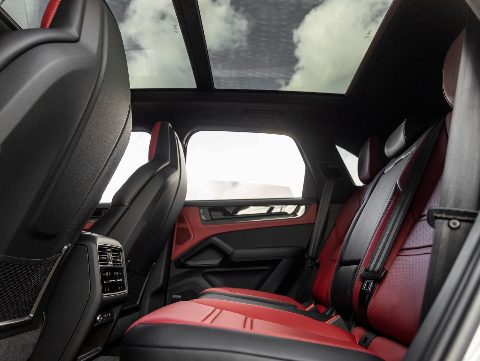 2026 Porsche Cayenne Cayenne GTS