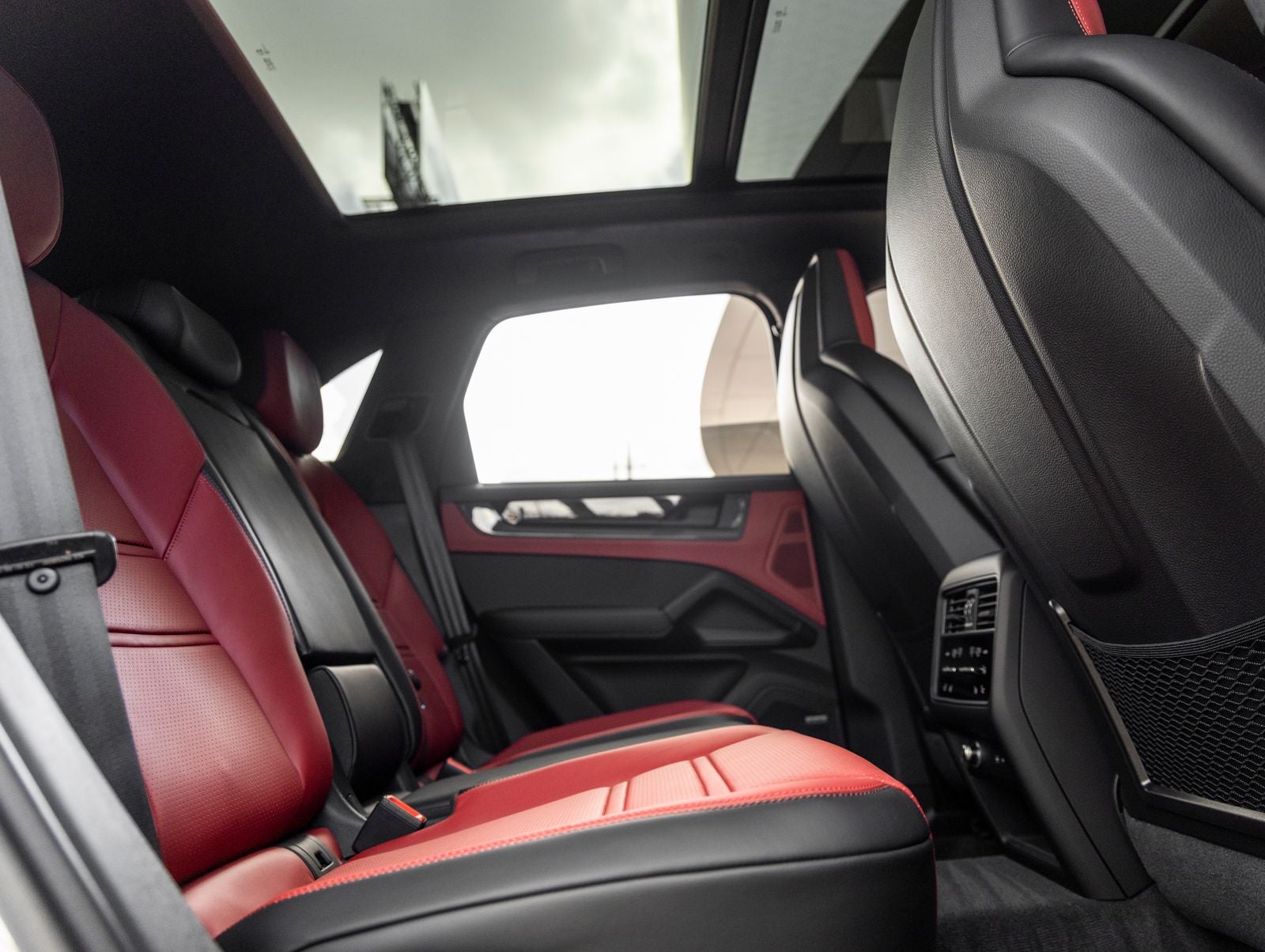 2026 Porsche Cayenne Cayenne GTS