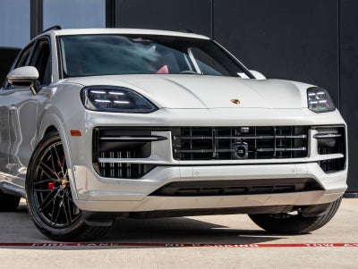 2026 Porsche Cayenne Cayenne GTS