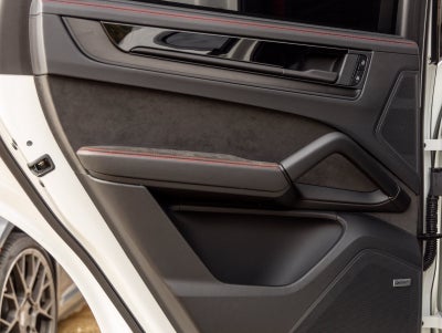 2025 Porsche Cayenne Cayenne GTS