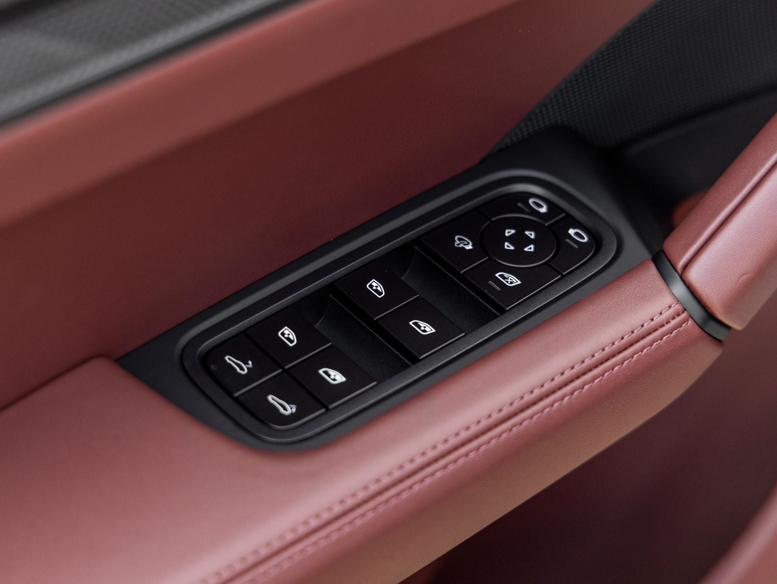 2026 Porsche Cayenne GTS